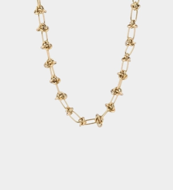 Rhea knot chain necklace 18k gold plated.