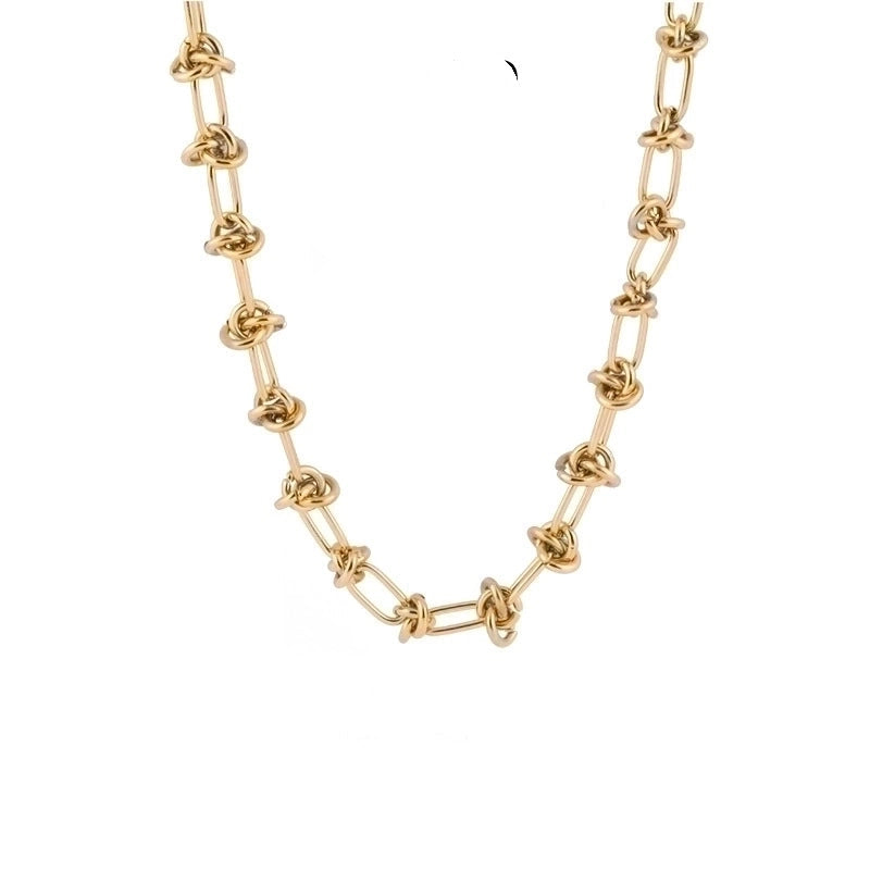 Rhea knot chain necklace 18k gold plated.