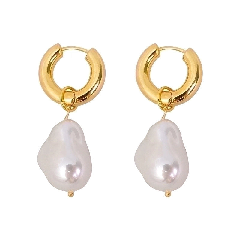 Theia minimalist pearl drop earrings, 18k gold plated.