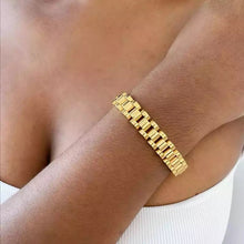Gold plated statement link bracelet