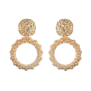 Circle gold hoop earrings